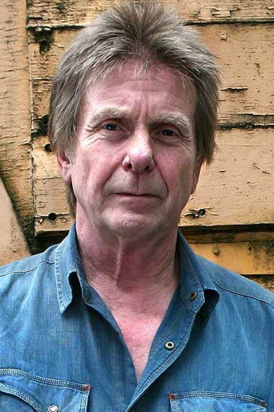 Joe Brown as Alf Hitchens in What a Crazy World