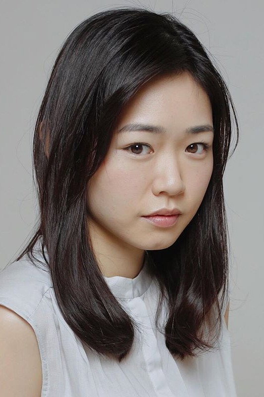 西川可奈子 as Akane in White Lily