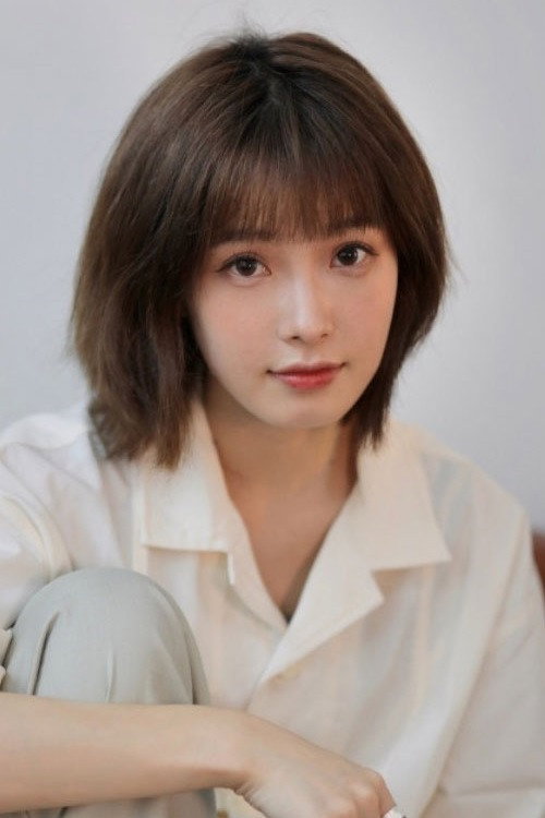 陆元 as Qiao Mai | Gu Man Man in Just Fiancee