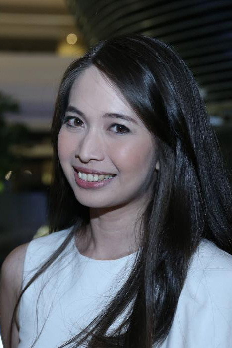 Verlita Evelyn as Nanny in Mas Suka Masukin Aja