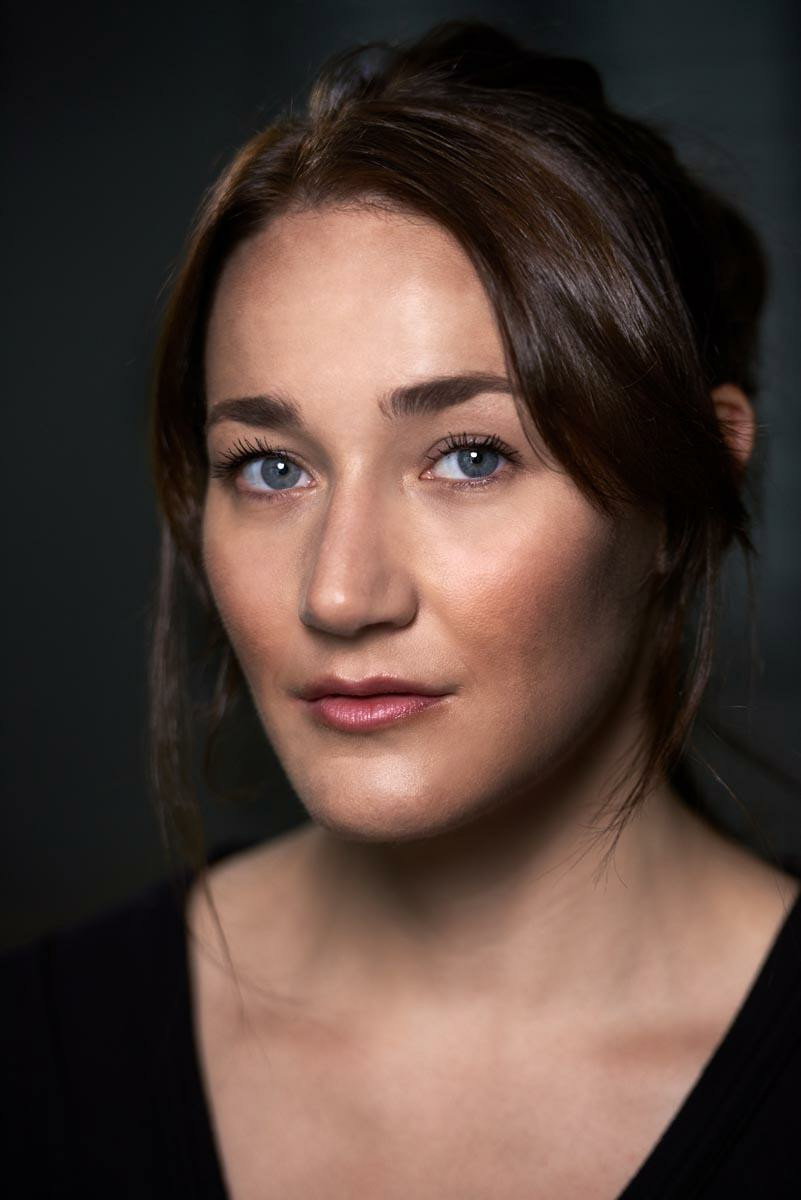 Danielle Adkins as Amanda in Ellipsis