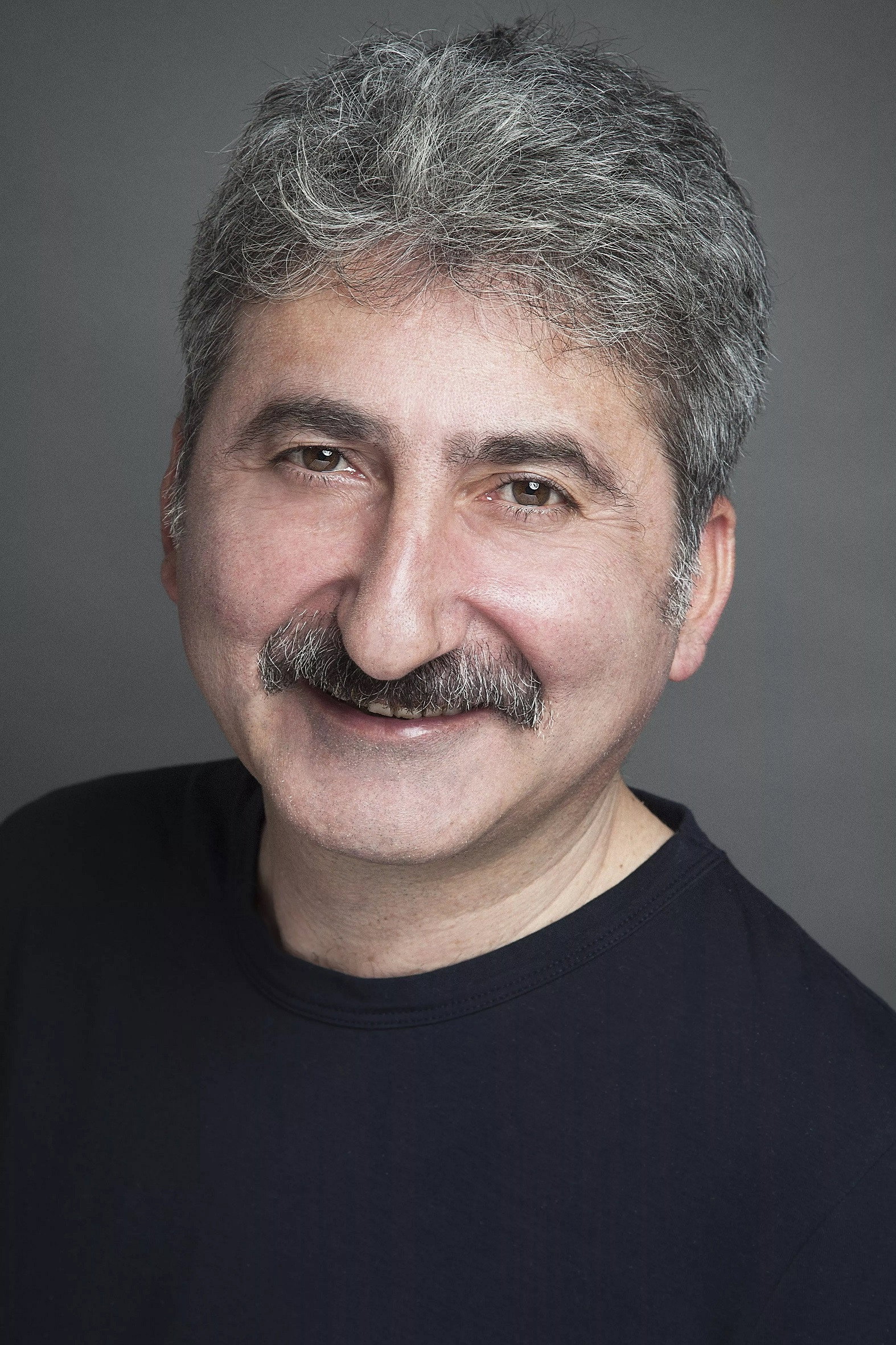 Tuna Orhan as Ekrem in Baraj