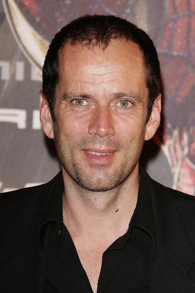 Christian Vadim as Le pasteur in Savage Souls