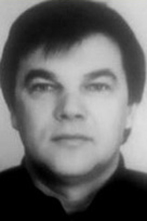 Владимир Дудин as Yur Yurich in I Don't Want to Be a Grown-Up
