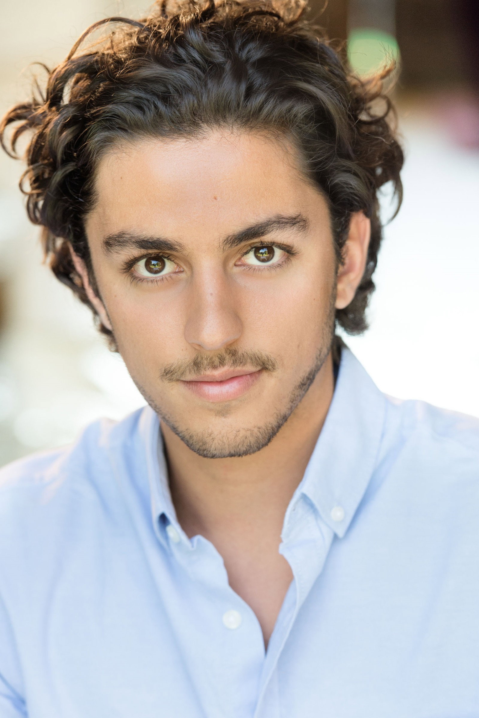 Julian Schaffner as Andrew Davis in Singularity