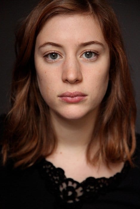 Sigrid Bouaziz as Fanny in The Night Eats the World