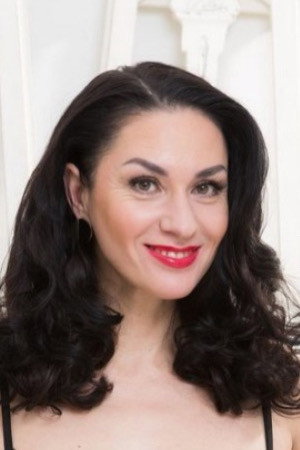 Jūratė Budriūnaitė-Kamrazer as Oksana in Naisių vasara. Sugrįžimas