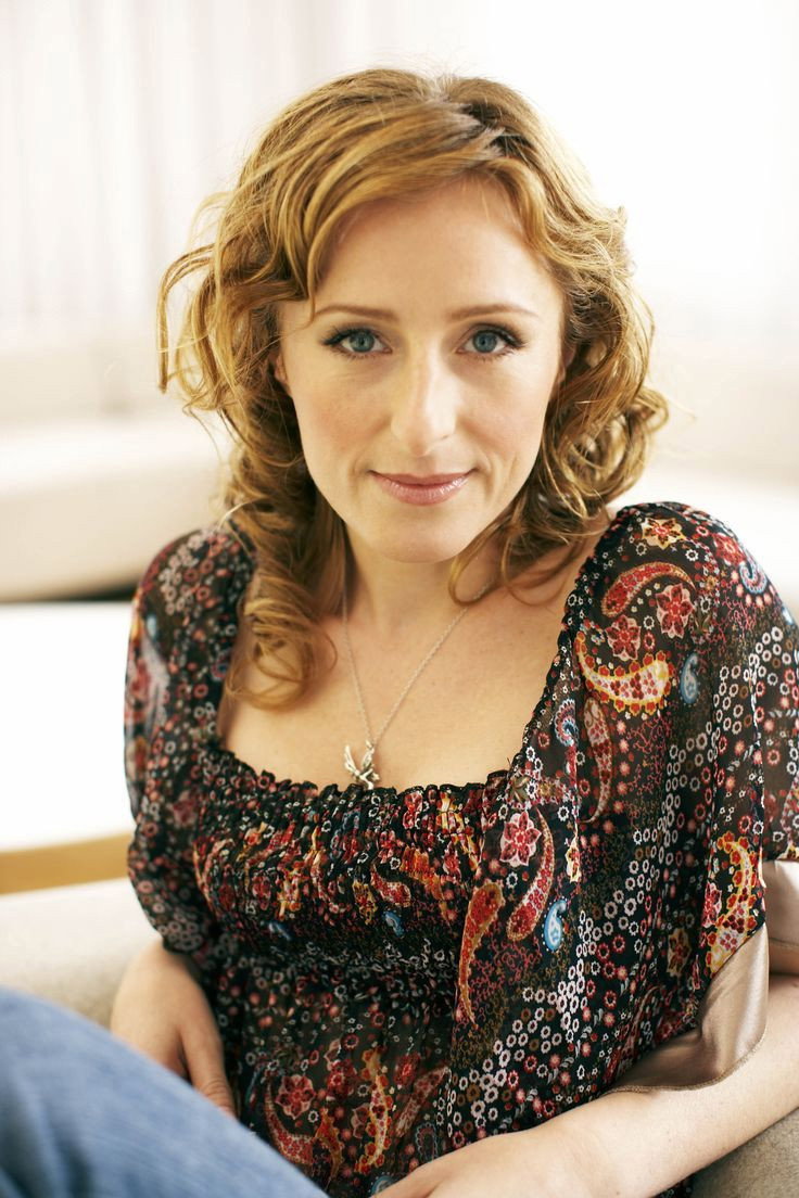 Nicola Stephenson as Karen in The Last Yellow