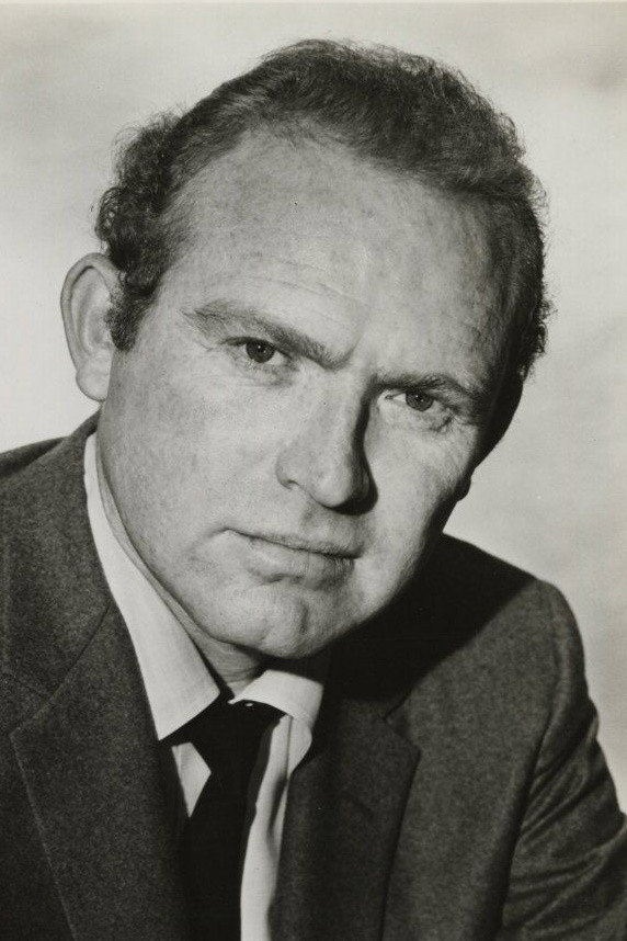 Gene Evans as Chief Molumphry in Operation Petticoat