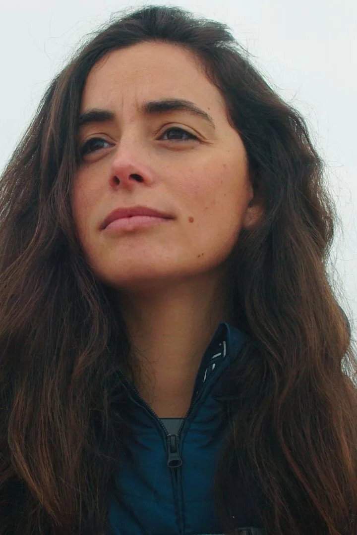 Carlota Valenzuela as Carlota in Hagan lío