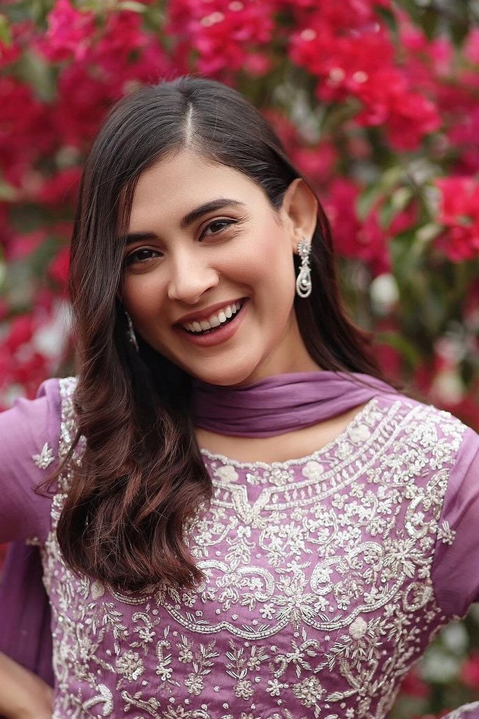 Mehazabien Chowdhury as Arisha in Unexpected Moments