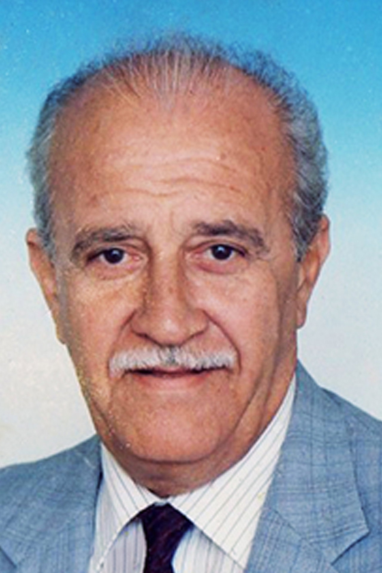 Taha El-Amiri as Cheikh Aheddad in Si Mohand u M'hand, l'insoumis