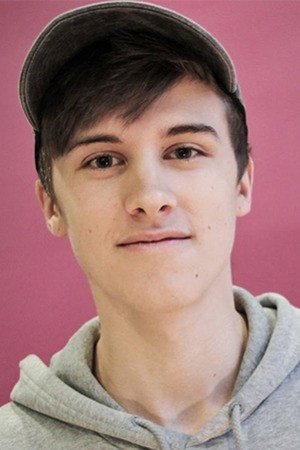 Tobias Skogman as Arvid in Från trakten