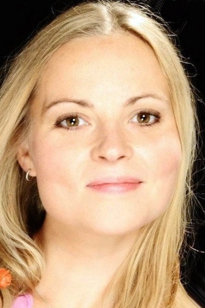 Karine Foviau as Jane in Denver, le Dernier Dinosaure