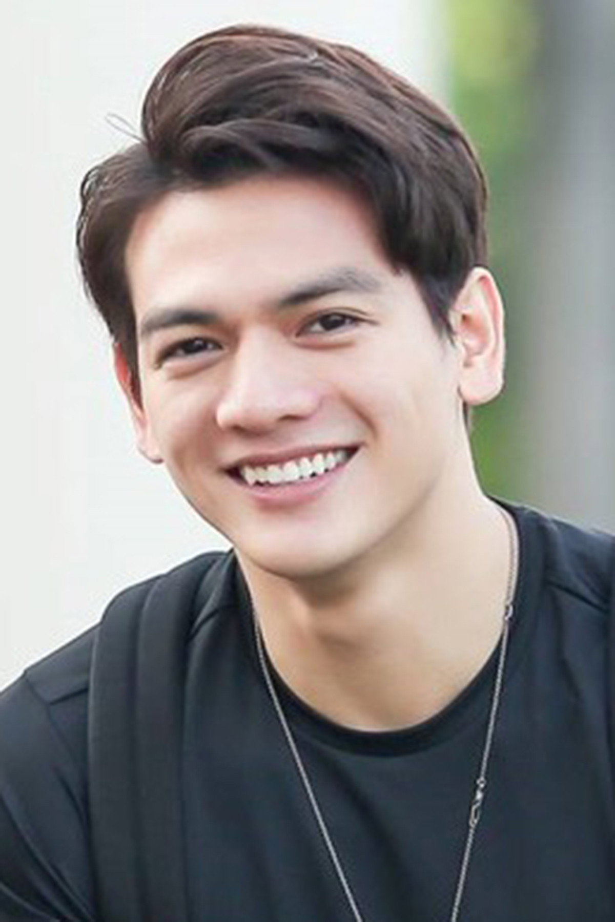 Lê Xuân Tiền as Quang in Money Kisses