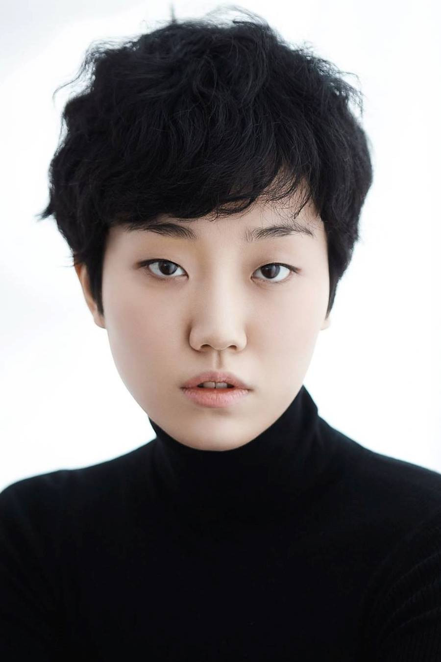이주영 as Park Hye-Jin in Just Dance