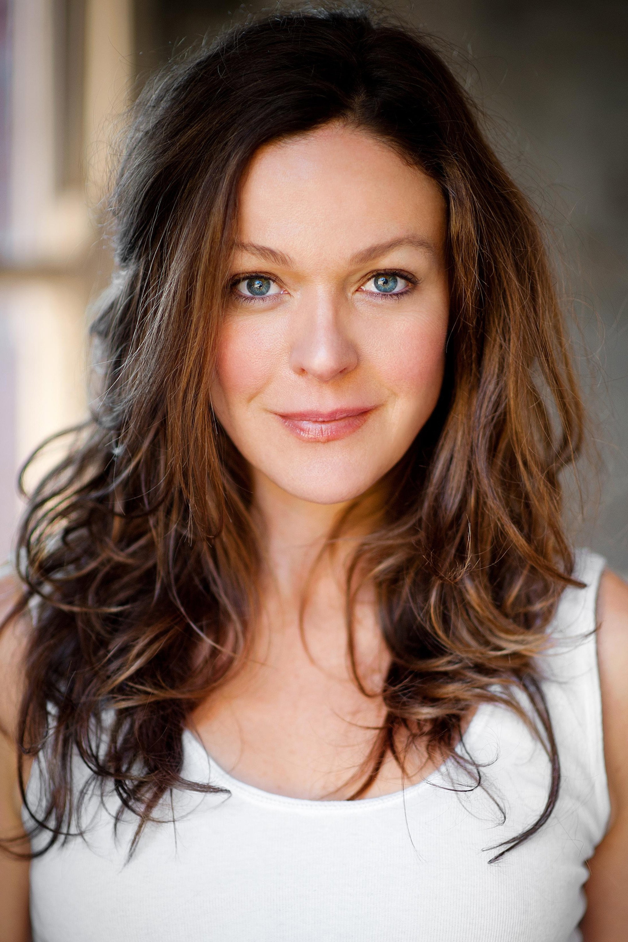 Caroline Brazier as Woman in Good Night