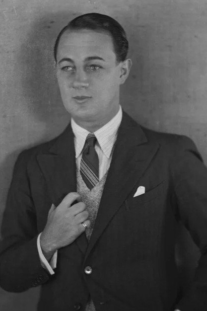 Kenneth Kent as Vibart in Queer Cargo