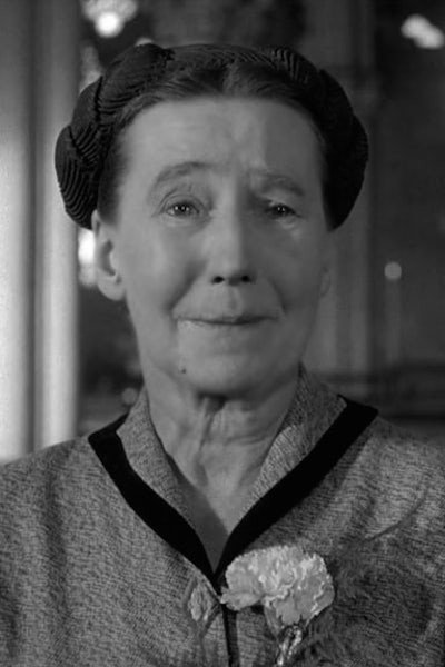 Beatrice Varley as Mrs. Roscoe in Echo of Barbara