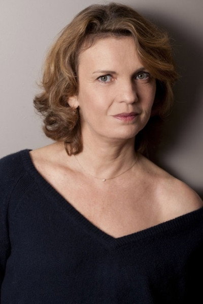 Sophie de La Rochefoucauld as Amélie in Les Semailles et les Moissons