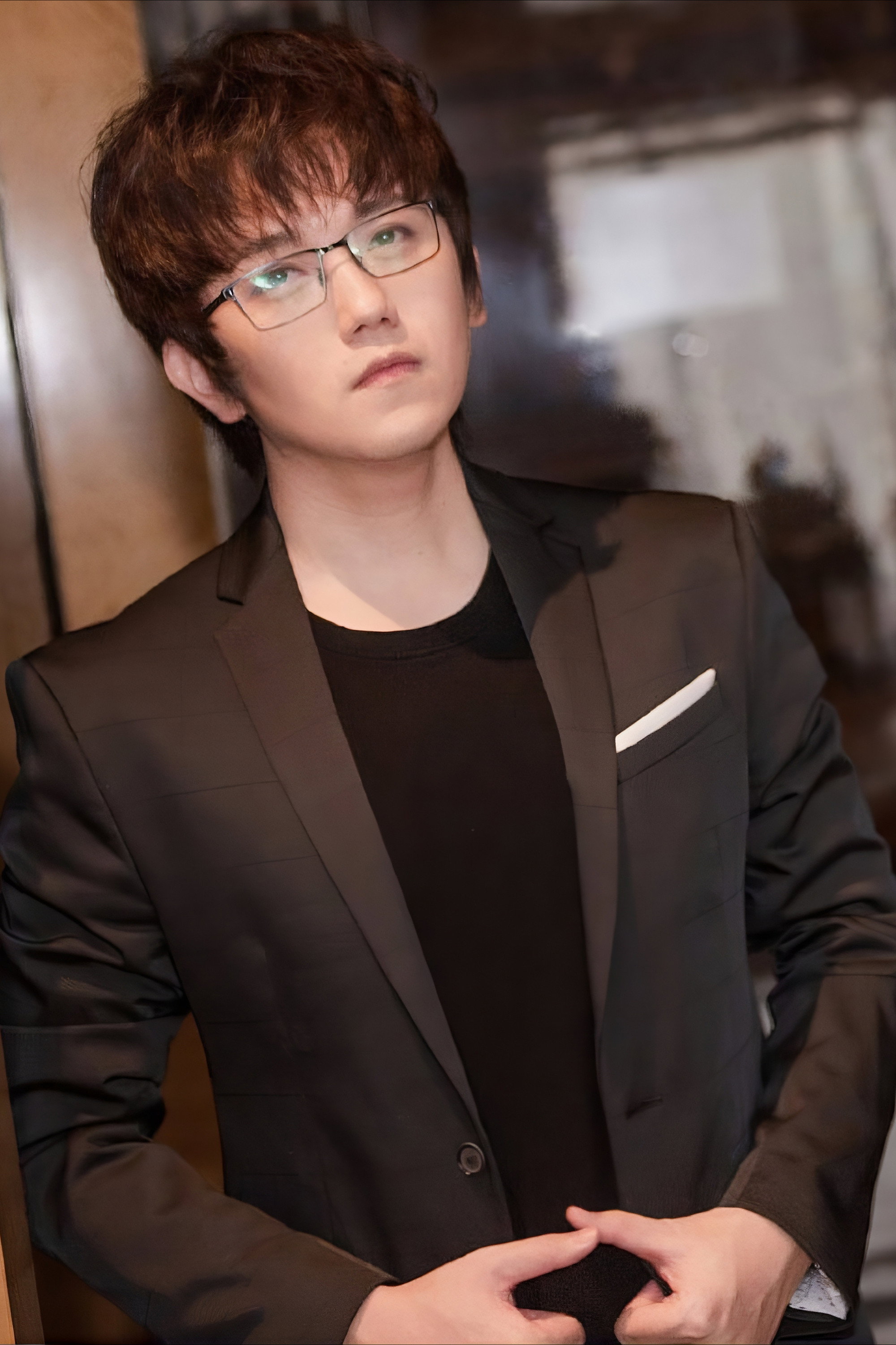 陳錦聞 as (voice) in 神探小五