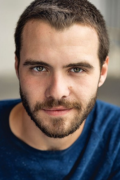 Antoine Pelletier as Vincent in In bloom
