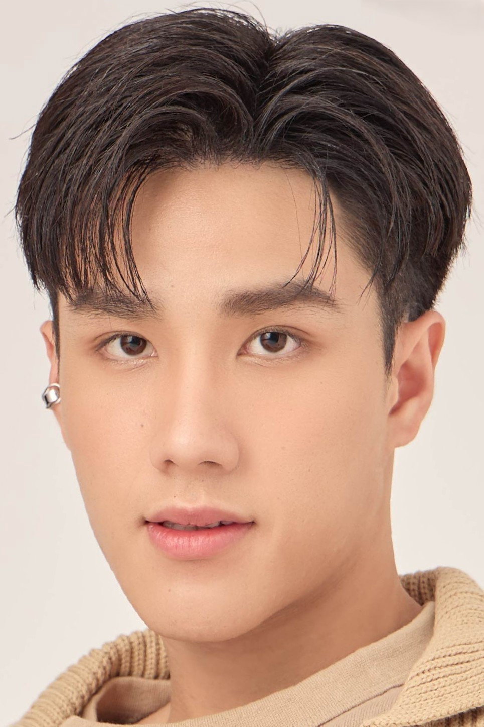 ตรัย นิ่มทวัฒน์ as Fire in Cooking Crush