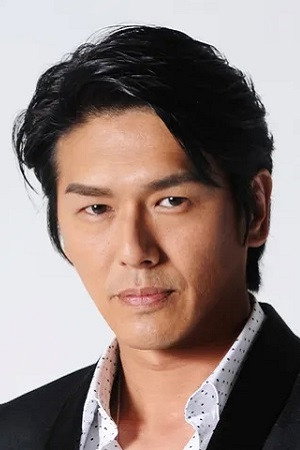 高橋克典 as Masato Ikaruga in The Honest Realtor
