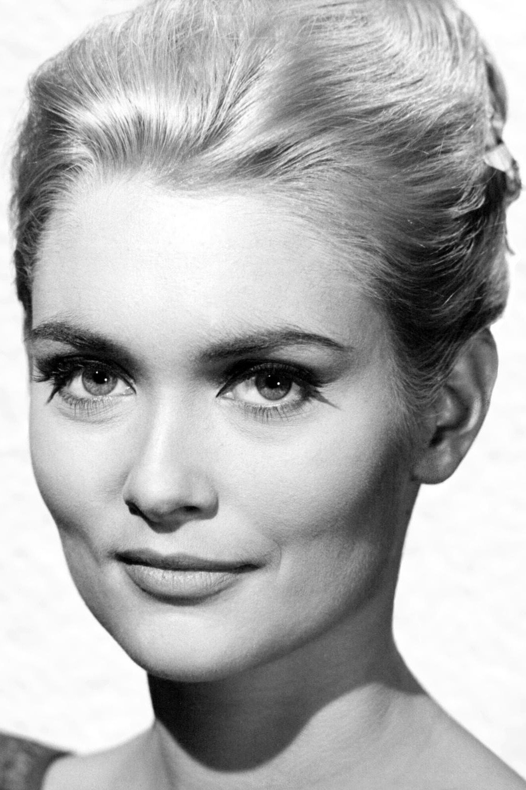 Alexandra Bastedo as Honore in The Scobie Man