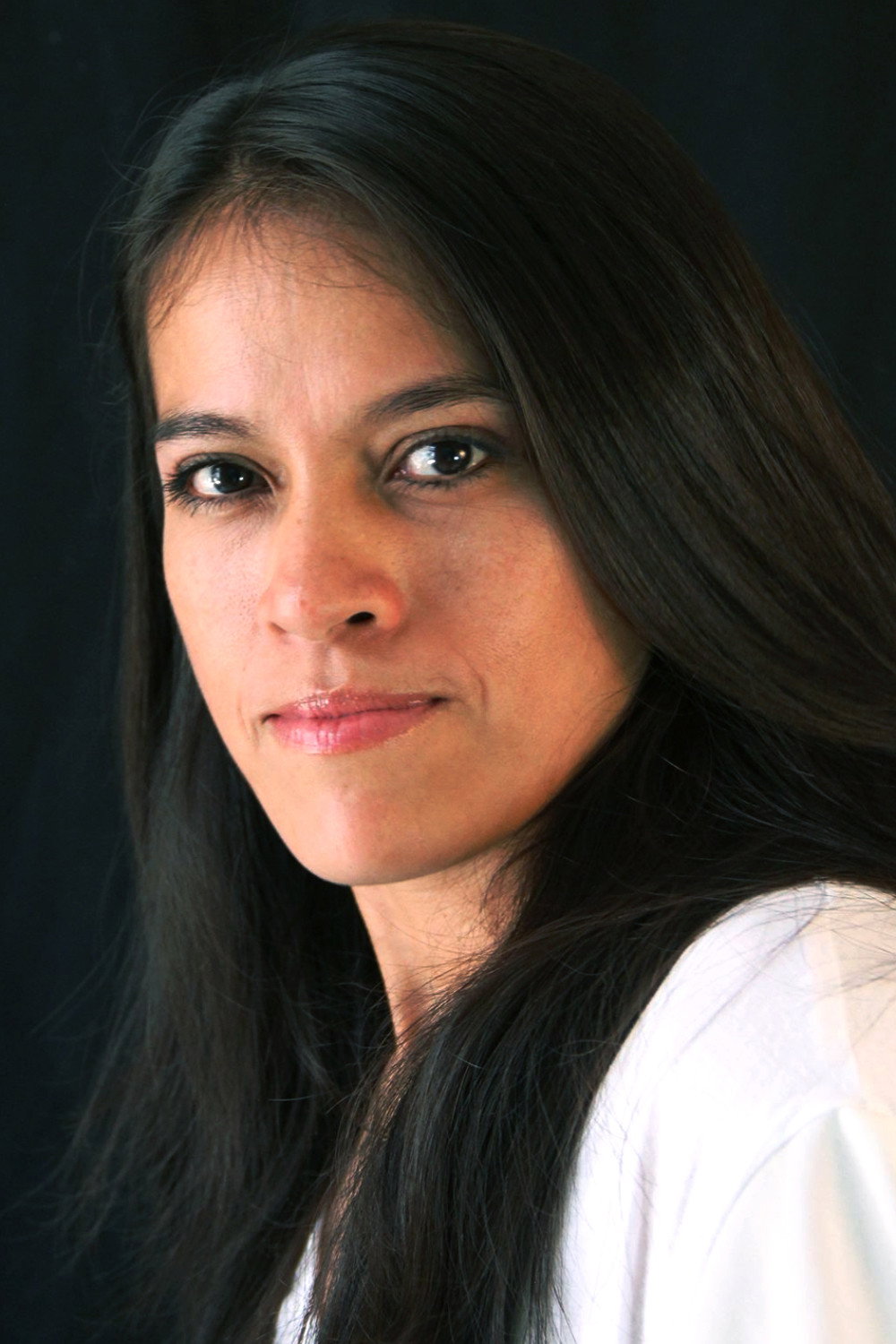 Miriam Balderas as Chantico in Más allá de lo que queda