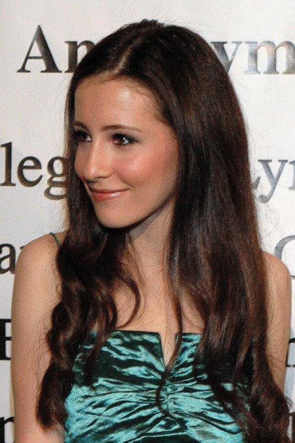 Tiffany Giardina as Keira (singing voice) in Barbie: The Princess & The Popstar