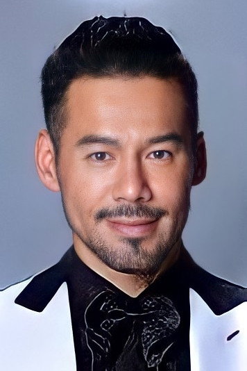 徐榮 as Yim Kwok-Gei in The Dance of Passion