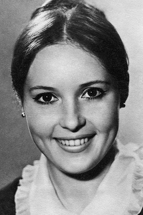 Ирина Вавилова as M-me Sidorov in My Golden Days