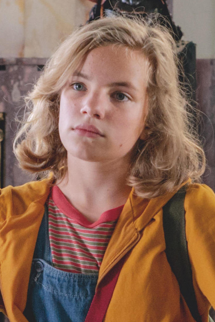 Emma-Louise Schimpf as Gaby in TKKG