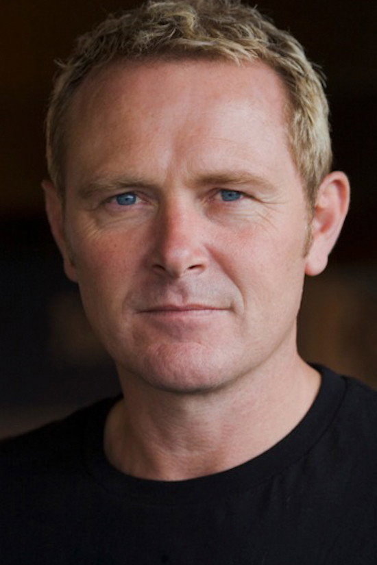Stephen Lovatt as DI Kevin Gray in Harry