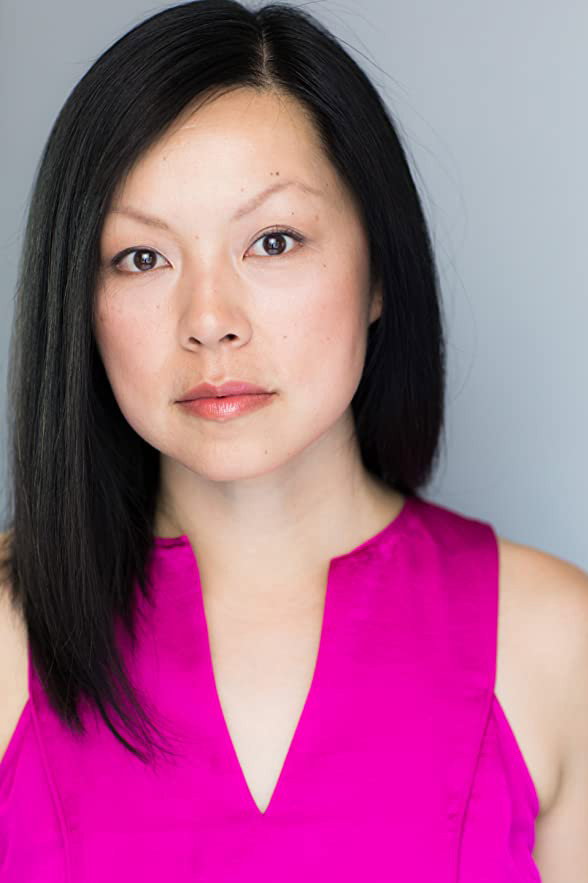 Leah Zhang as cashier in On the Clock