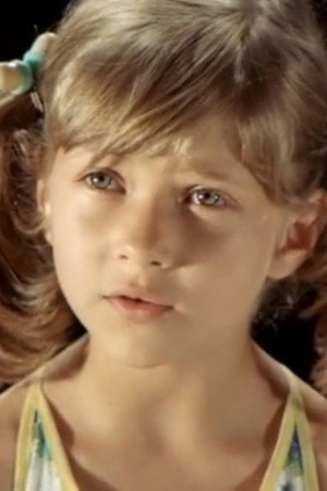 Gilda Manolescu as Maria in Maria, Mirabella