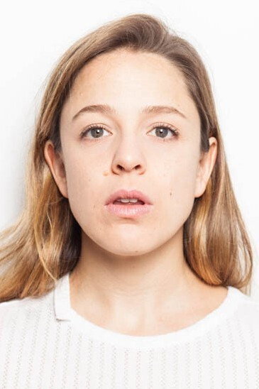 María Canale as Marina in Vuslat