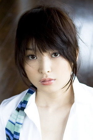 長澤つぐみ as Yui in Japan Ghost Stories 1