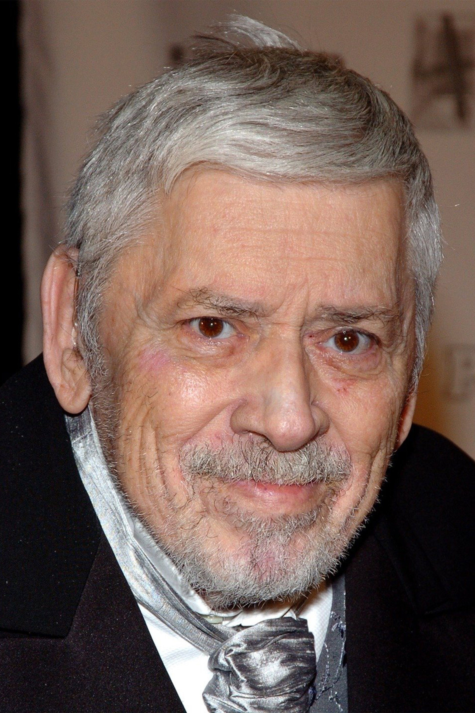 Robert B. Sherman as Self - Composer / Self - Guest (as Robert Sherman) in The Making of Chitty Chitty Bang Bang