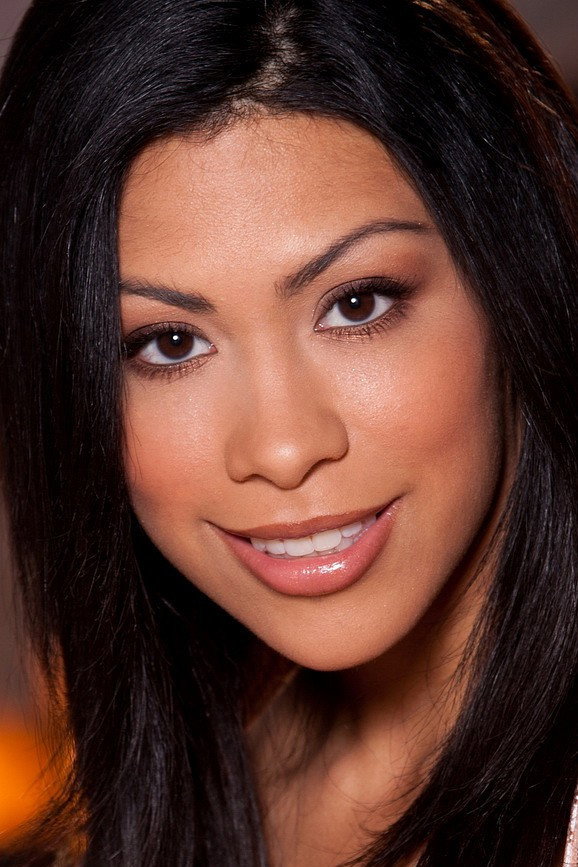 Cassandra Cruz as Angelica Romaine in Girls of Sunset Place