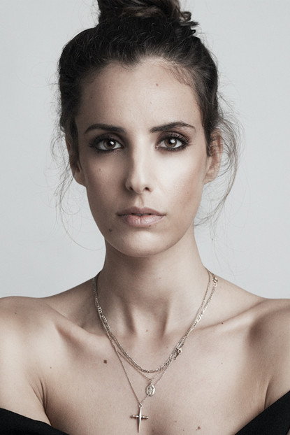 Catarina Mira as Carol in Solum