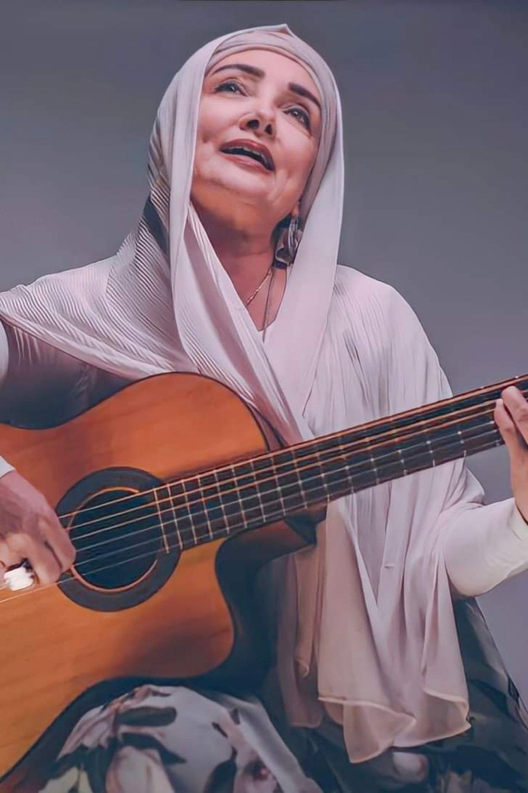 Aida El Ayoubi as كريمة in 5 Rounds