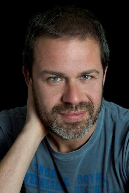 Juli Fàbregas as Lluís in Rosa