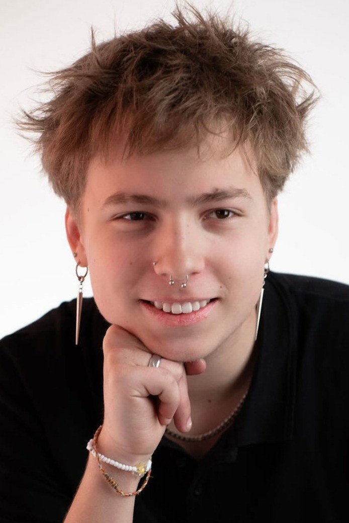 Herman Avandi as Erik in Erik Stoneheart