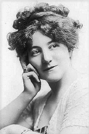 Jessie McAllister as Village Gossip in Hulda of Holland