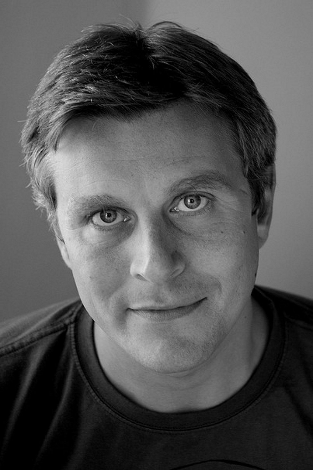 Garry Sweeney as Steve in Cracked