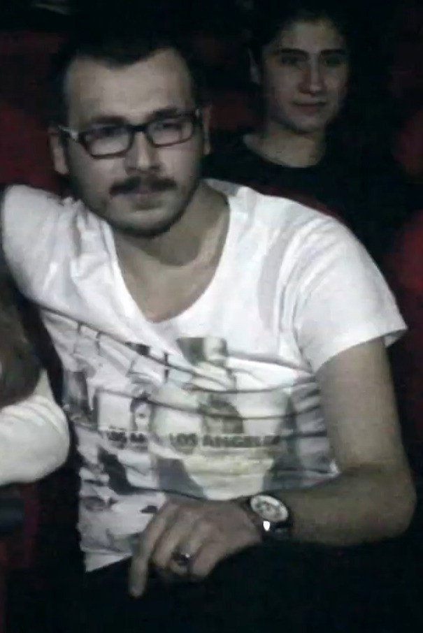 Tugay Keskin as Ateş Kurnaz in Notes from the Ground