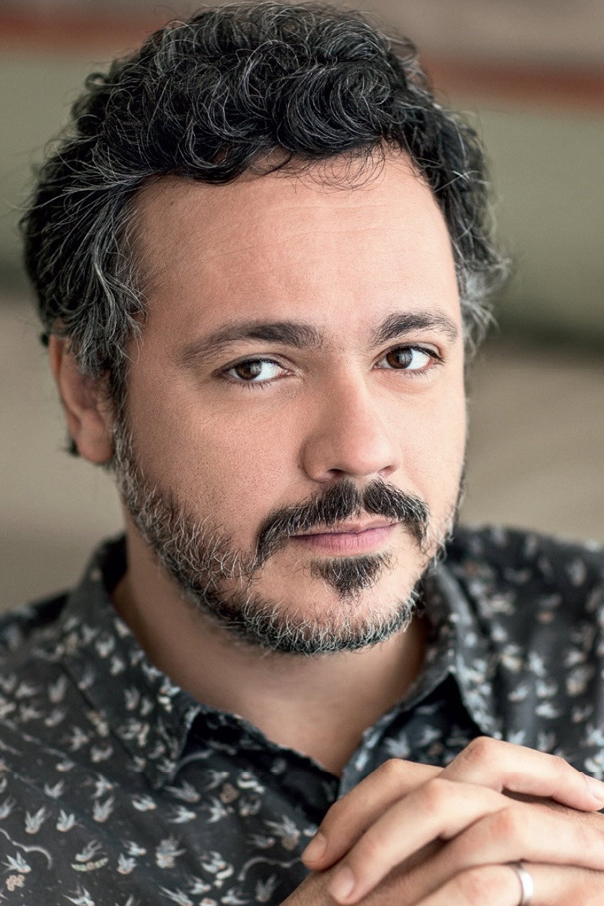Danton Mello as Manoel Junqueira Caldas (Neco) in Cabocla