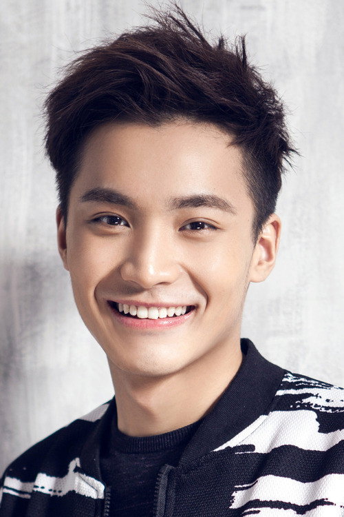 Liang Tingwei as Hua in Mystery of Muye: Qinling Dragon Grottoes